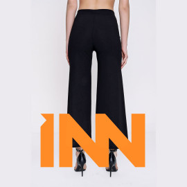 Spanish cropped black trousers Spanish cropped black trousers